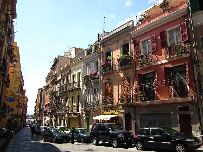 Апартаменты Отель Tiffany Cagliari Centro